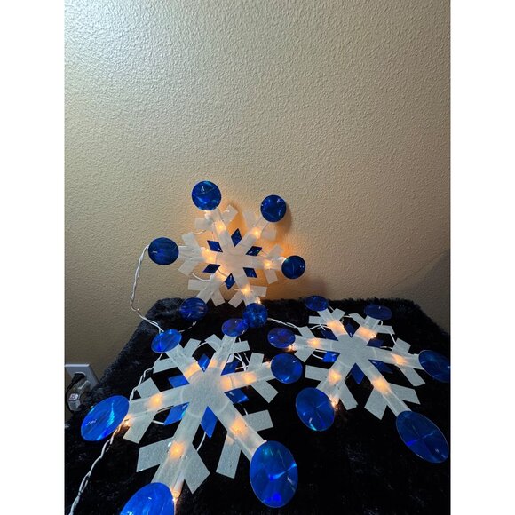 Vintage Brite Star Frosty Silhouette Lighted Pathway Marker Set Of 3 - Picture 4 of 6